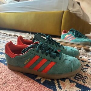 Adidas Gazelles Collegiate Green / Pre-loved Red M9 W10 Worn 3x